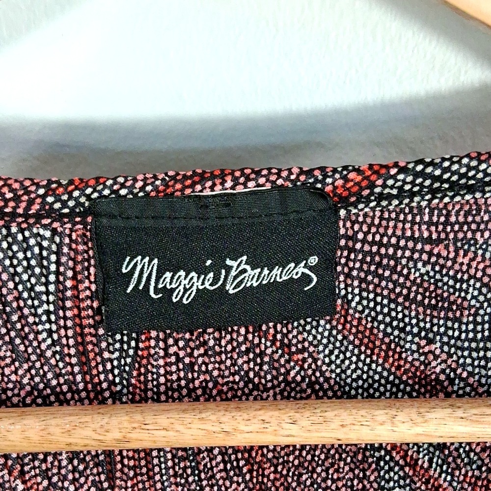 Maggie Barnes Sz 24 Top Red Black Abstract Print 3/4 Sleeve Asymmetrical Sleeve - Picture 6 of 11